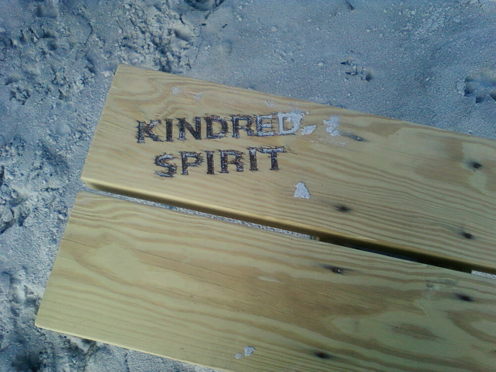 Kindred Spirit Mailbox Bench
